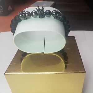 Black beaded bracelet